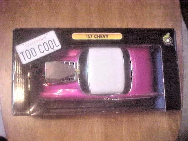 NEW Original Muscle Machines 1:18 Scale '57 Chevy Too Cool 2001 Funline - Image 2 of 4
