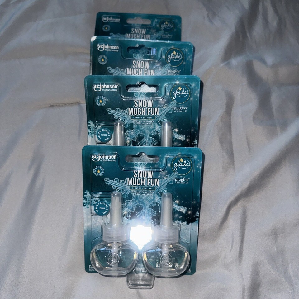 Glade Scented Plugin Oil Refills Snow Much Fun LIMITED EDITION. New 4