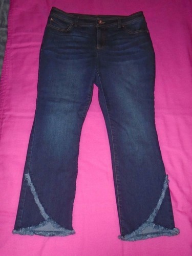 Petite INC Jeans Skinny Leg Regular Fit 