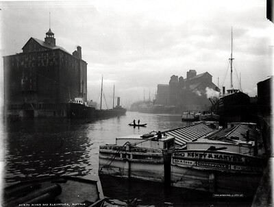 PHOTO - 11470 RIVER AND ELEVATORS, BUFFALO, NY - COPR. DETROIT PHOTOGRAPHIC CO.