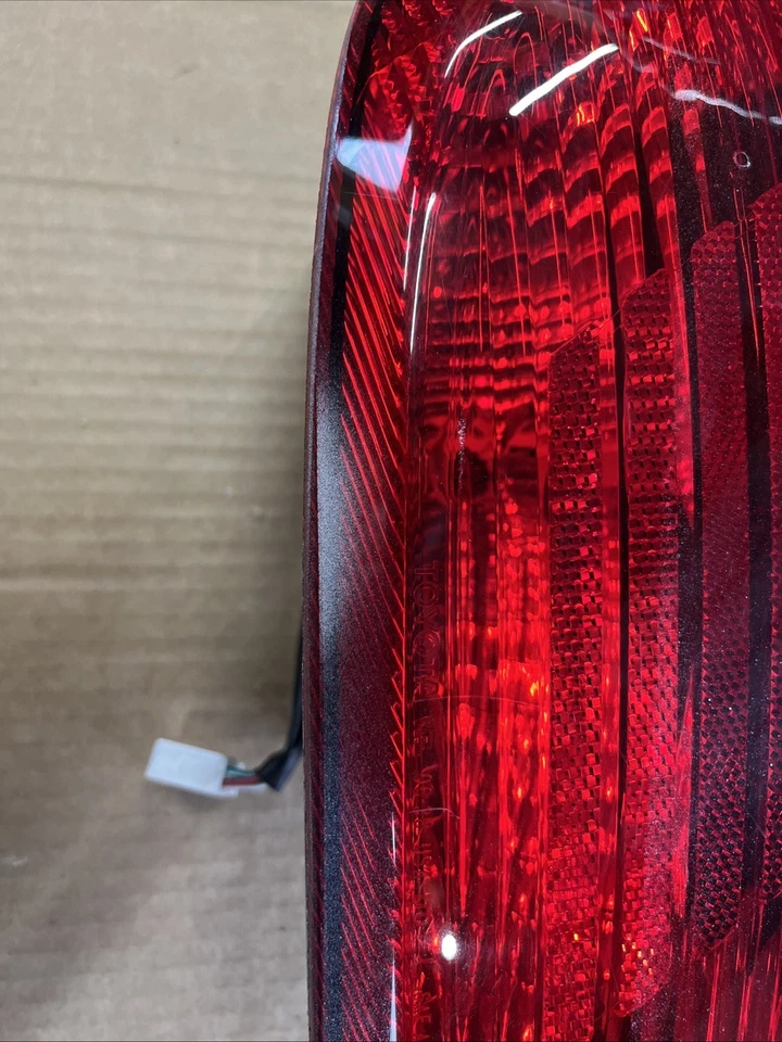 2002 - 2006 丰田凯美瑞 LH 左后尾灯总成替换件 81560-AA050 — 第 2/4 张图片