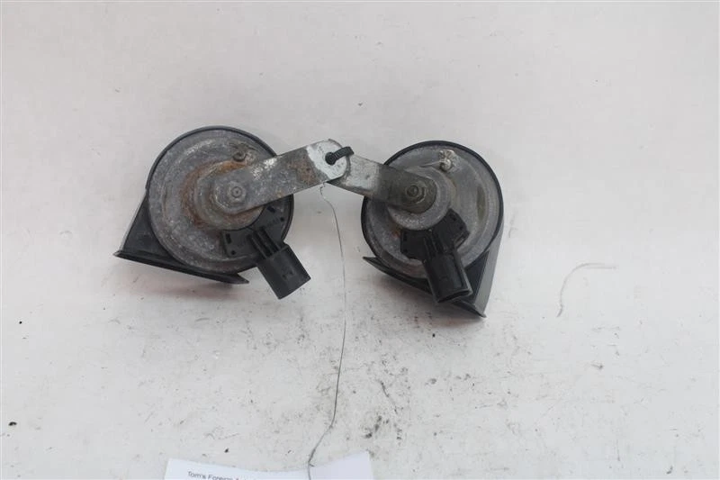 CUERNO MERCEDES-BENZ ML350 ML450 ML550 ML63 2014 14 2035420120. 1169397 Foto 2 de 4