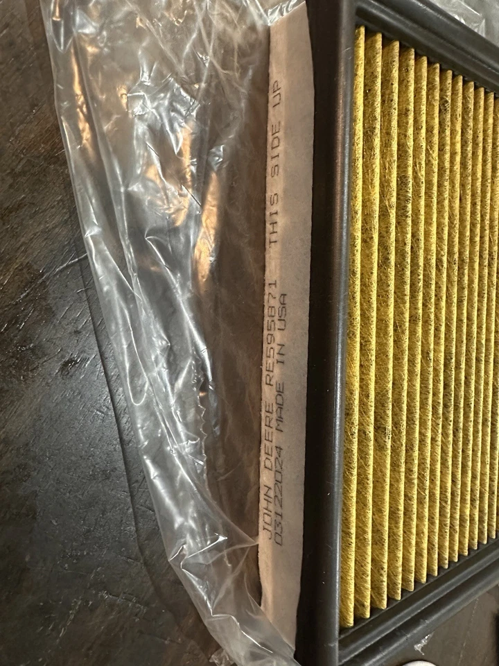 John Deere RE595871 Activated Carbon Cab Filter - Image 4 of 4