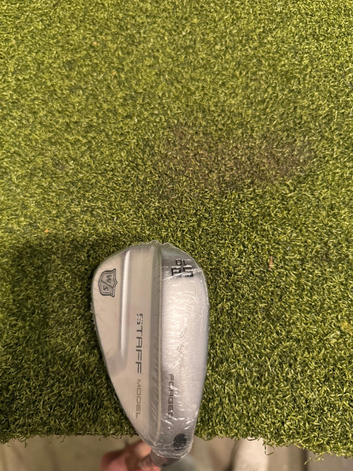 Wilson Staff Model 58.10* Wedge, Dynamic Gold 120 Stiff Flex