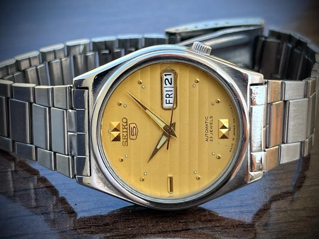 Seiko 5 23 jewels gold best sale