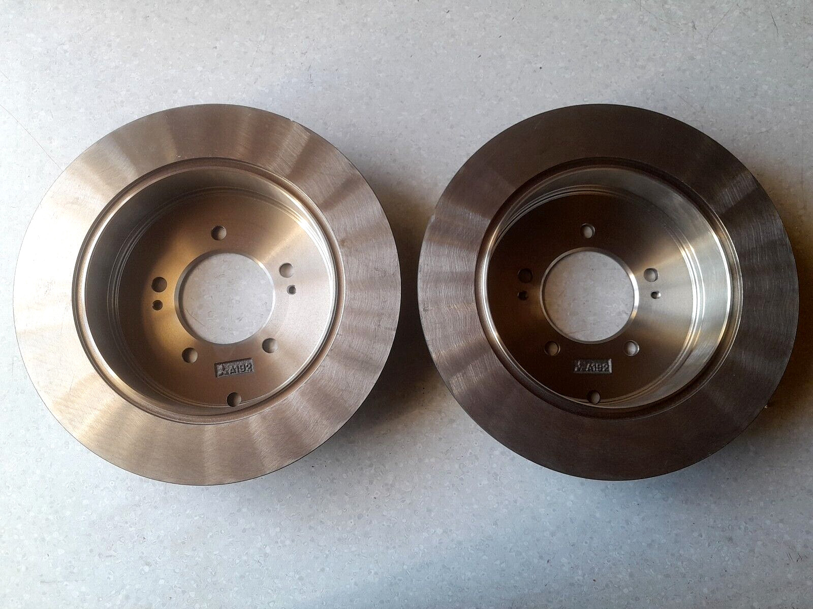 Jeu de disques de freins arrière PSA 1611500480 d'origine pour C4 Aircross et 4007
