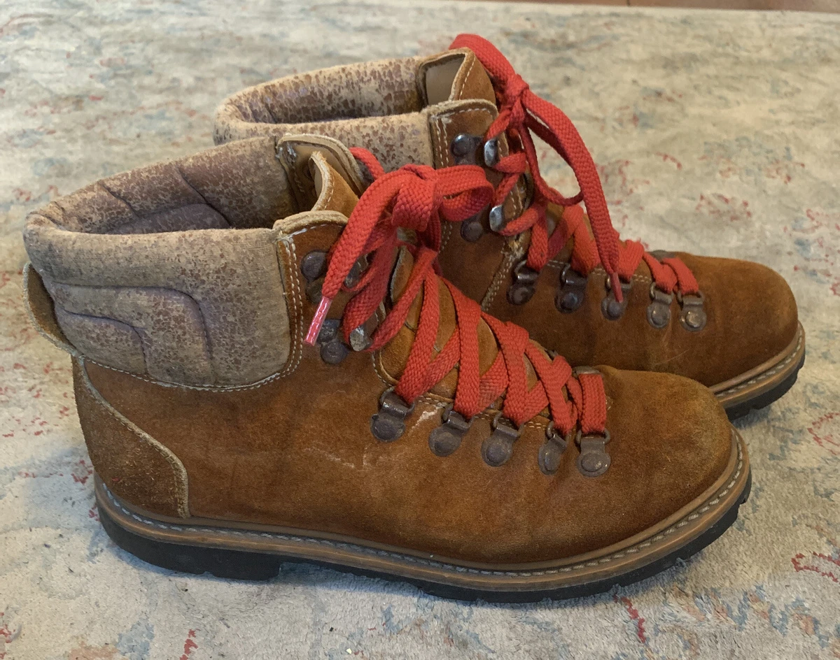 Sears hiking 2025 boots women's