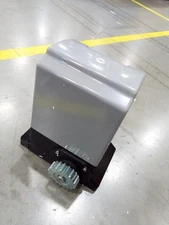 Blütezeit 1800lb Automatic Gate Opener 1/2HP w/ IR Sensor & Steel Racks-Used