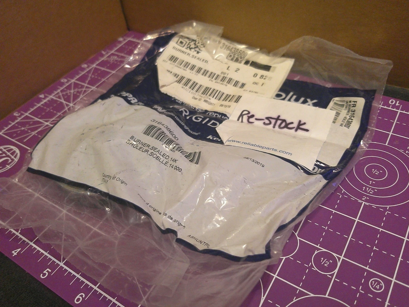 316438600 - Frigidaire Genuine OEM Range Oven Surface Burner Head, 1 Piece