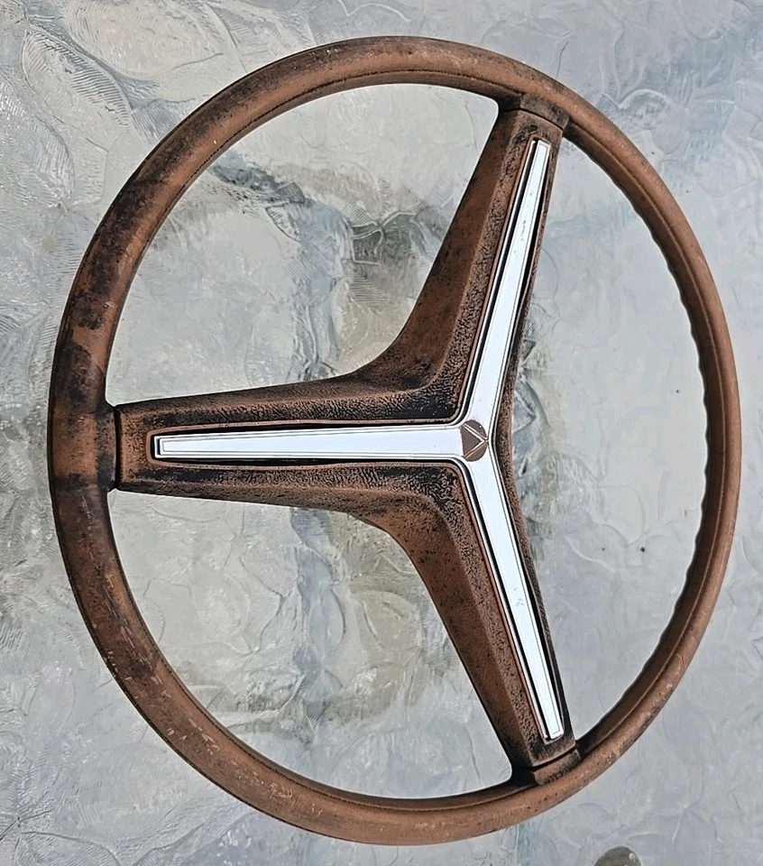 1971 1972 1973 Buick Riviera Tan Steering Wheel 9752507 - Image 2 of 4