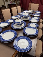 50-Piece English Dinner Service – “Real Old Willow” by W. H. Grindley, Burslem
