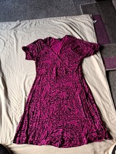 NEXT PETITES SIZE 12 PATTERNED AHORT SLEEVED DRESS