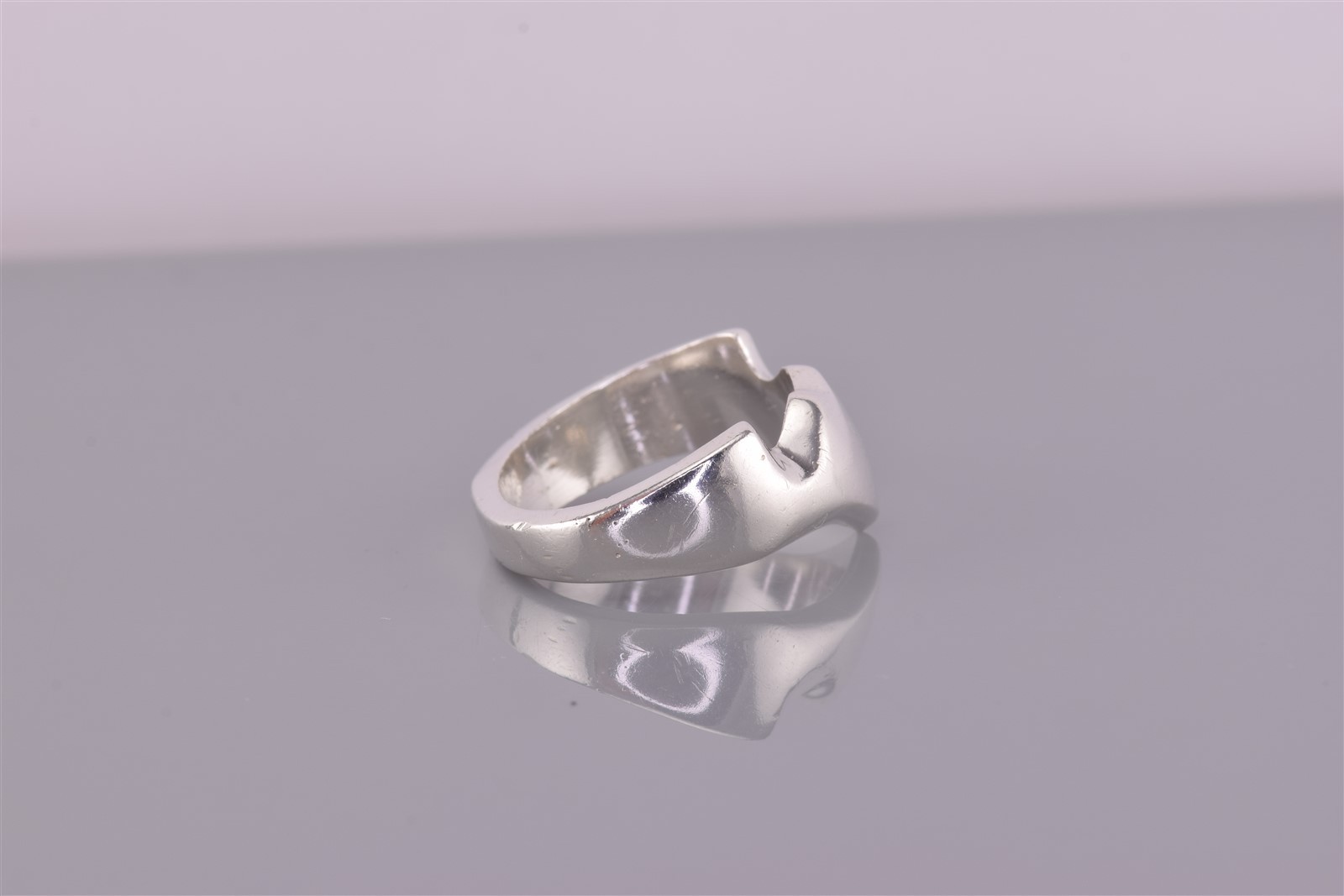 Sterling Silver Solid Drop Down Heart Winged Band… - image 3