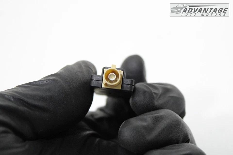 Amplificador antena radio móvil frontal AUDI A5 QUATTRO 2018-2023 OEM Foto 4 de 4