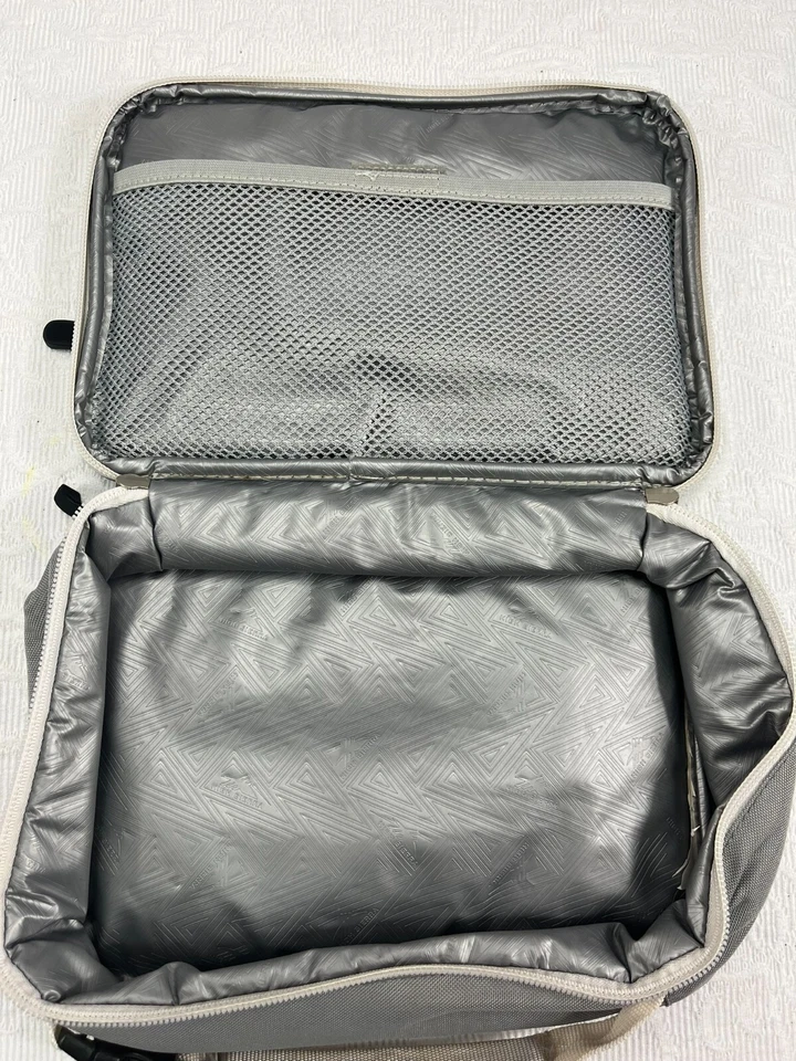 High Sierra Green/Gray Lunch Container - Image 3 of 4