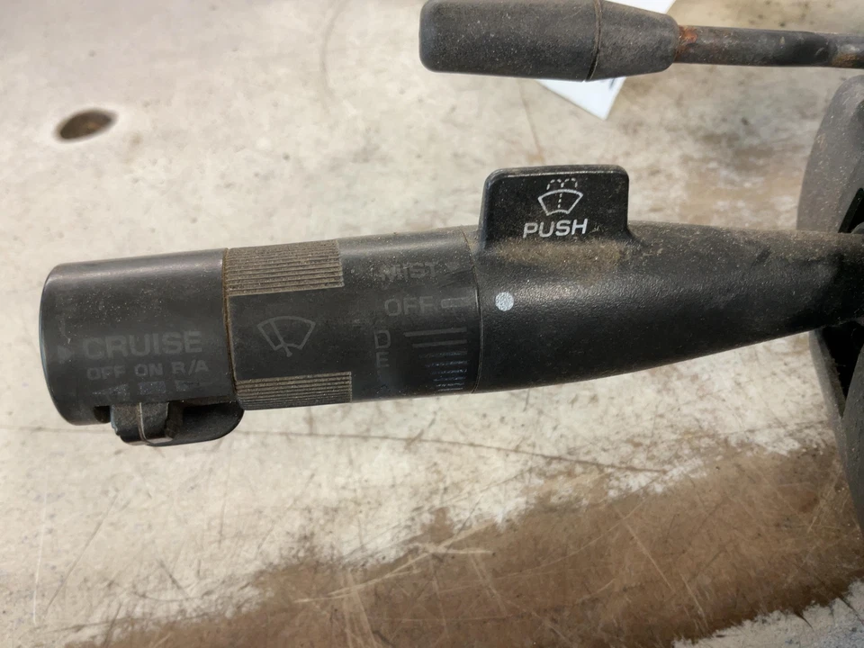 Columna de dirección CHEVY CAMARO 93 94 95 96 97 98 CAMBIO DE PISO SIN LLAVE AUTOMÁTICO Foto 3 de 3