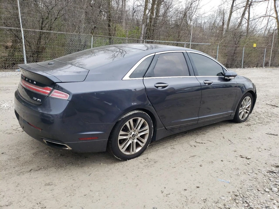 Luz de conducción usada se adapta a: Lincoln MKZ 2013 conducción antiniebla con grado de iluminación de firma Foto 3 de 4