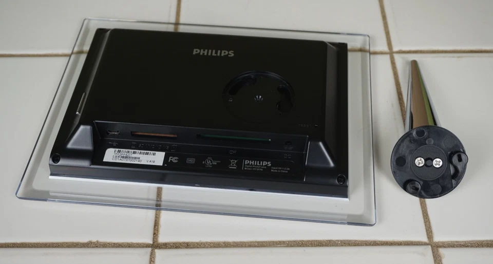 Philips 7FF2FPA/27 Digital PhotoFrame 7" Image Picture Display W/ Extras Tested - Image 4 of 4