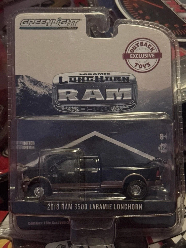 Dodge Ram 3500 Laramie Longhorn 2018 Greenlight Out Back Toys negro 1:64 2018 nuevo en paquete Foto 2 de 3