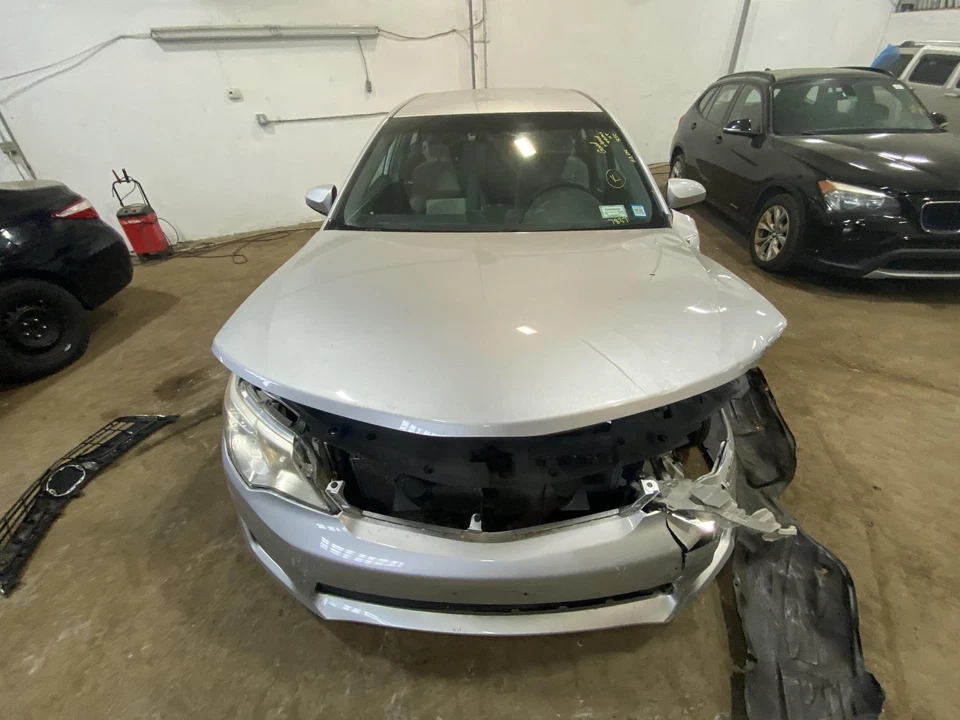 12 13 14 TOYOTA CAMRY Alternator - Image 2 of 4