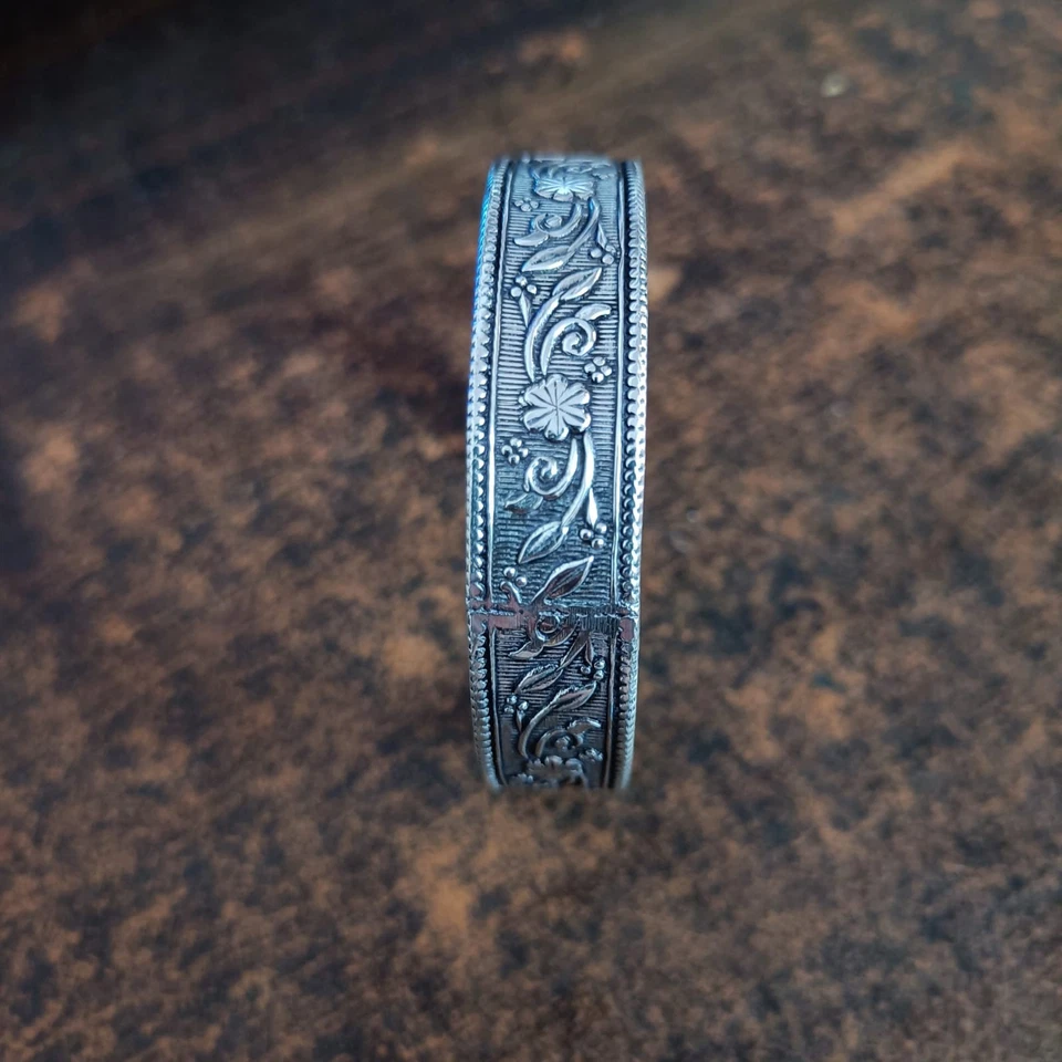 固体 925 纯银手镯 Unic 全新 Designe Bangles 女士礼物 — 第 2/4 张图片