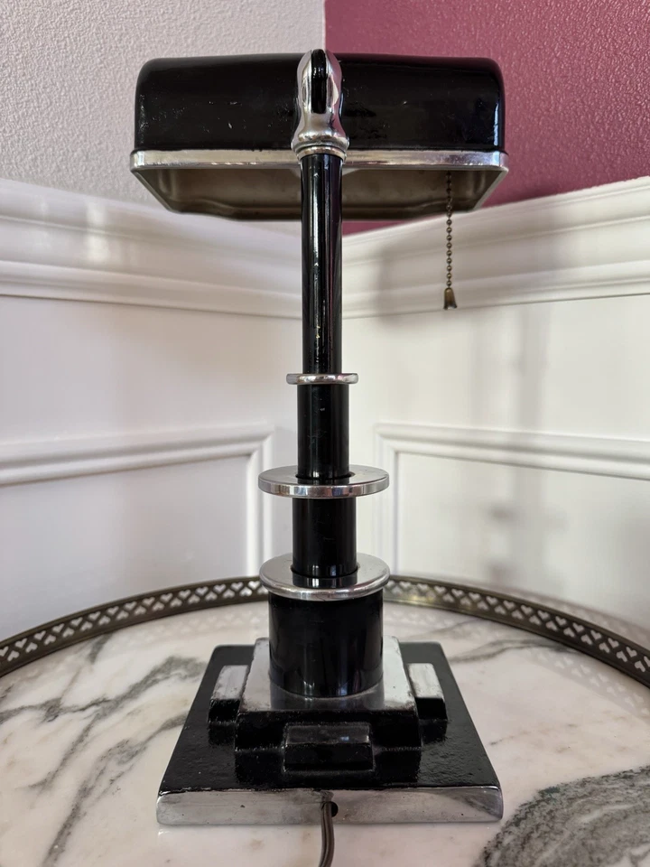 Genuine 1930s Machine Age / Art Deco Chrome And Lacquered Paint Desk Lamp - Image 3 of 4