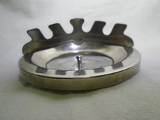 Vintage Round Travel Ashtray Flip Lid Fits on 3.5" Mug cigarette holder for 4