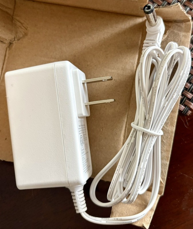 24V DC Power Supply 1A 24W AC Adapter 100V-240V AC to DC 24V 1A Power Cord 