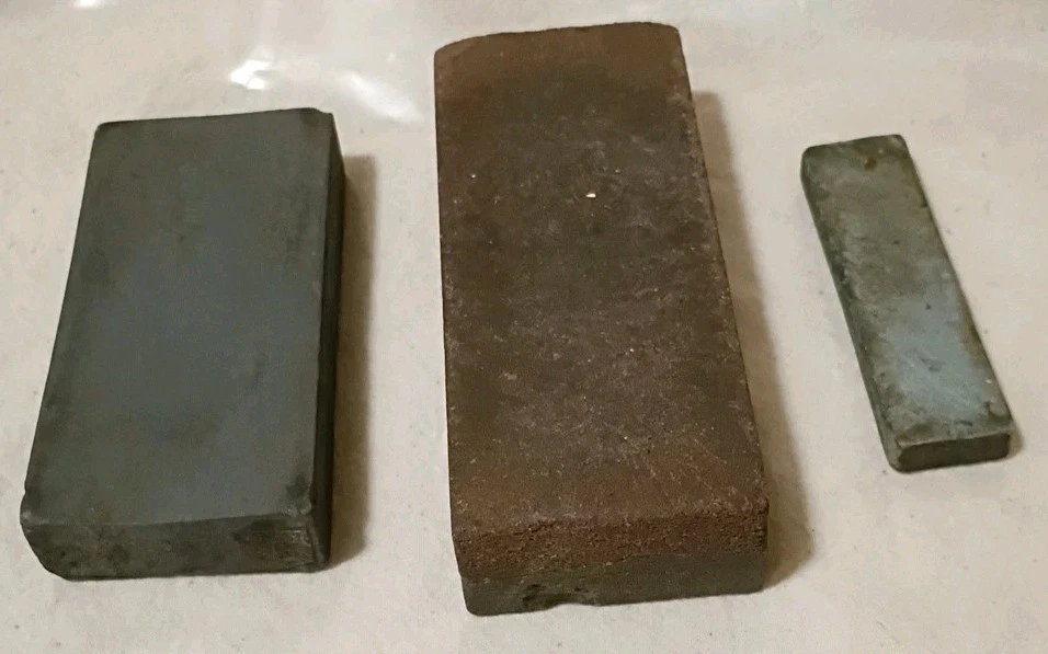 Lot Of 3 Vintage Sharpening Stones B18