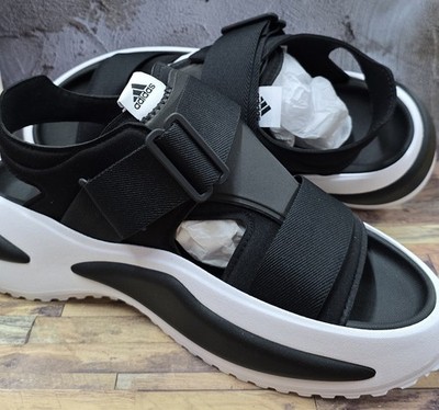 Adidas Mehana Sandales/ Slides/ Sandal/ Core Black/Cloud White Size 11 (F)