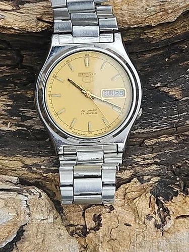 Seiko 5 Automatic 7009-3171  Time Day-Date Vintage Men’s Watch English Arabic