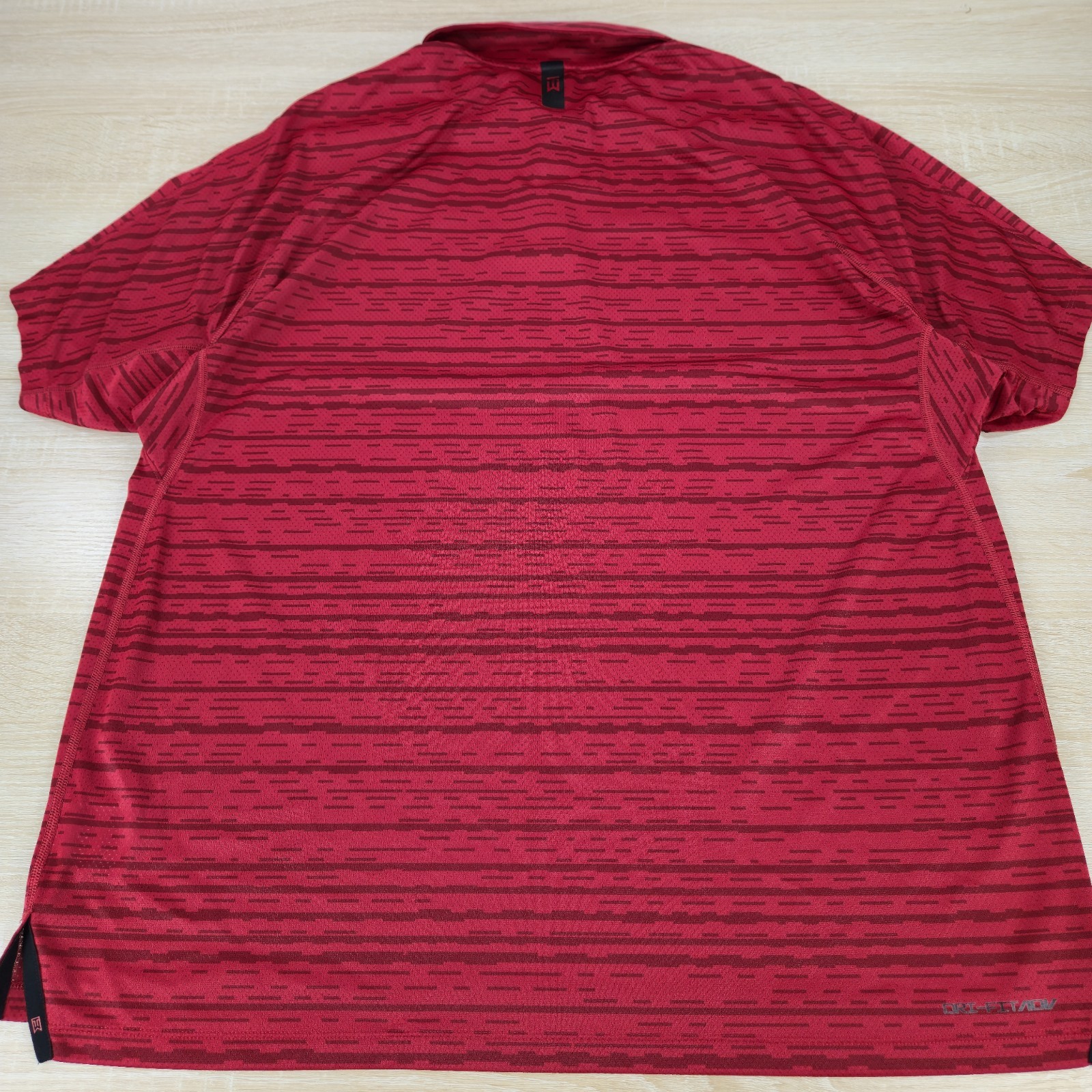Men’s XL Nike Tiger Woods Dri-Fit ADV Blade Snap Red AOP Pattern Golf Polo Shirt thumbnail 3
