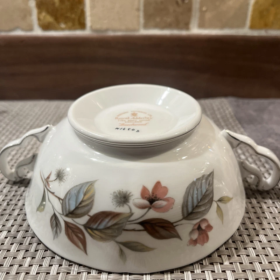 Royal Adderley Beechwood - Bone China Soup Bowls with a silver trim - Image 4 of 4