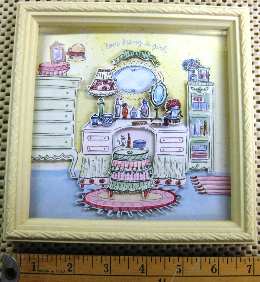 o'o'o. EU AMO SER MENINA. . Moldura tridimensional sob vidro 7 x 7 polegadas - Imagem 3 de 3