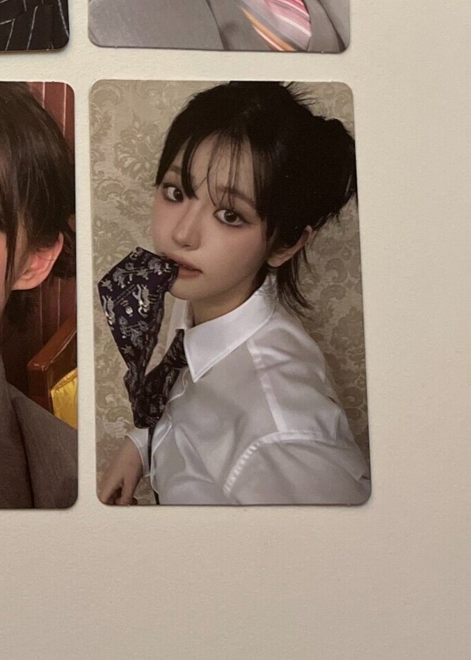 QWER Official Authentic Photocard Algorithm's Blossom Kpop - 8