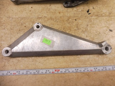 は 1979 Kawasaki KZ750 K507-1* L R Foot Peg Bracket Mounts | eBay