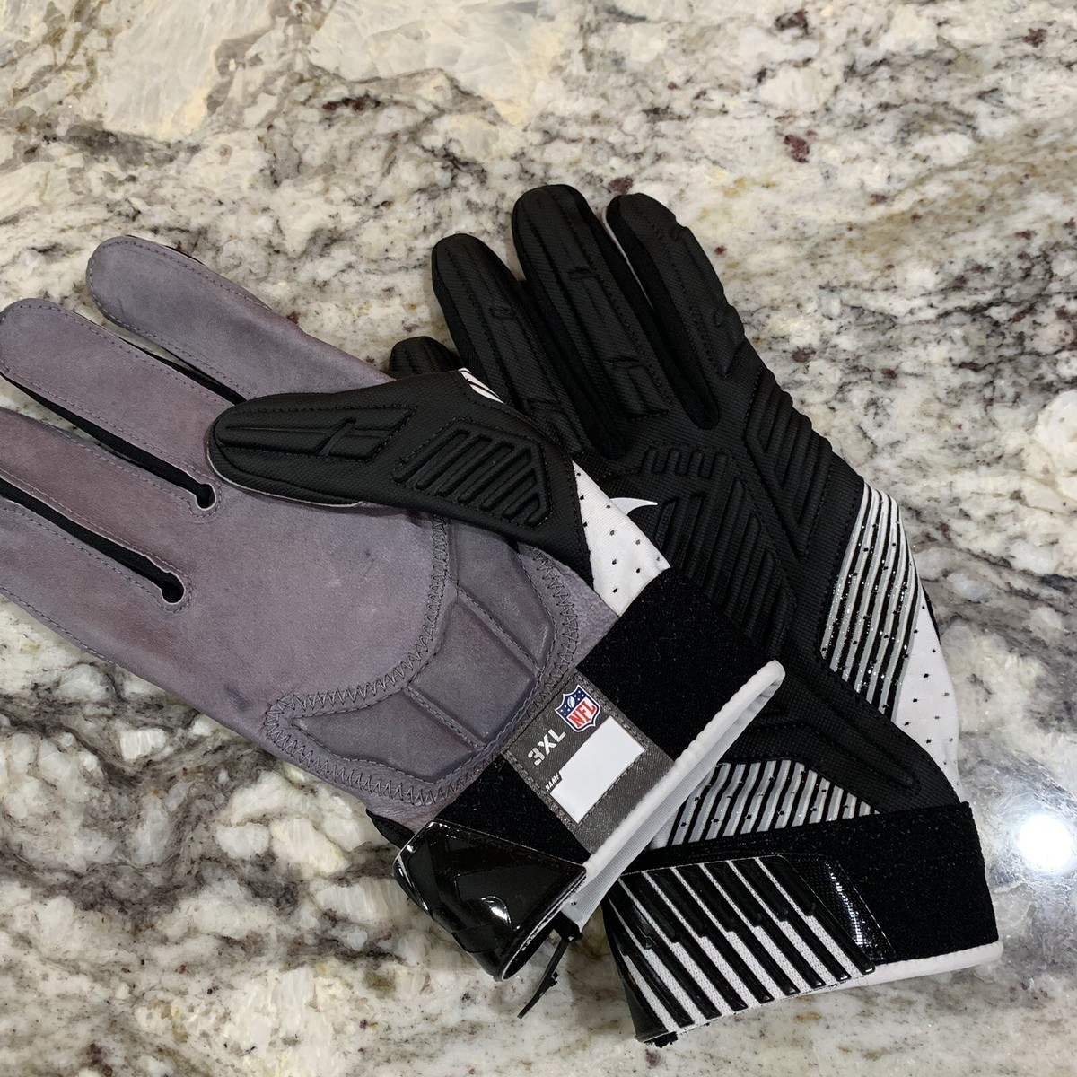 3XL‼️ Nike D-Tack Gloves アメリカンフットボール用グローブ Nike D-Tack 7.0 Football Lineman Gloves White Mens Size 3XL