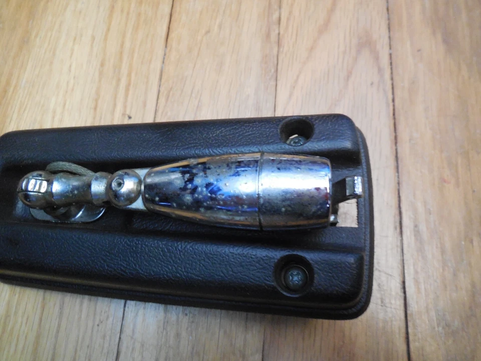 Ford Mustang 1979-1984 original usado mapa luz negro asiático Foto 3 de 4