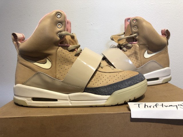 nike yeezy tan