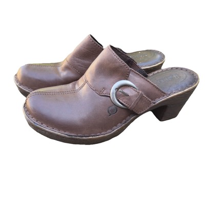 Born Womens Brown Clogs Mules Leather Buckle Platform Comfort Shoes size 8