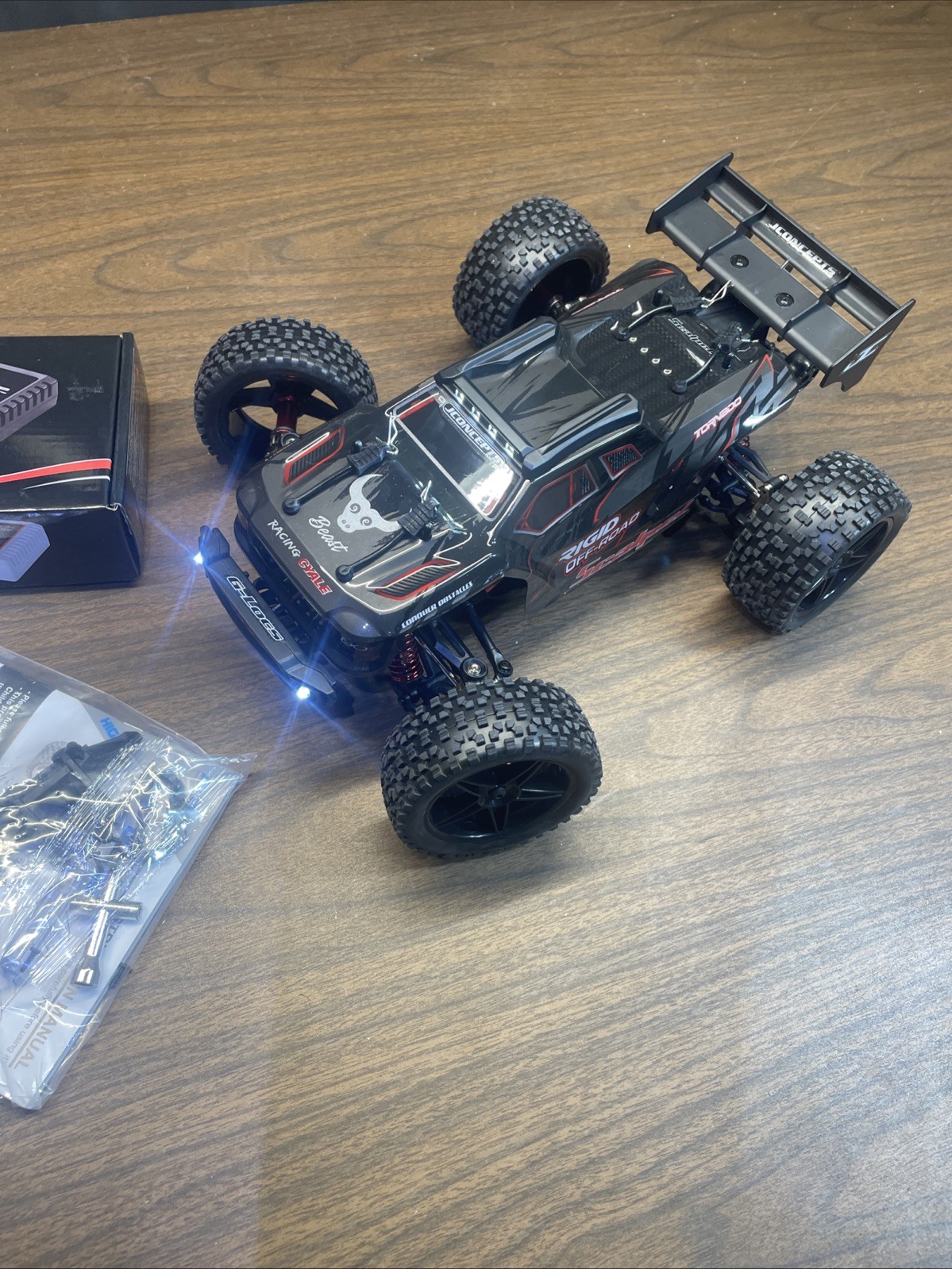 Brushless SG316 MAX Upgraded 45a ESC 3s Lipo 55+ Mph Rc Car Truck RTR Xtra Wide