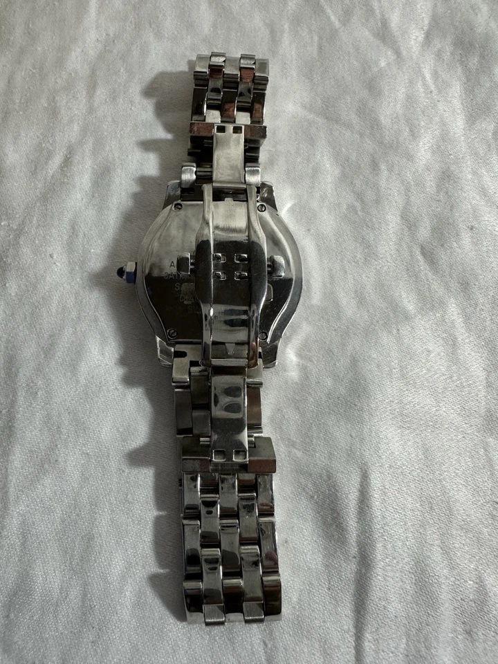 Estuche Croton Swiss Movt Cristal Zafiro Diamante Resistente al Agua Foto 4 de 4