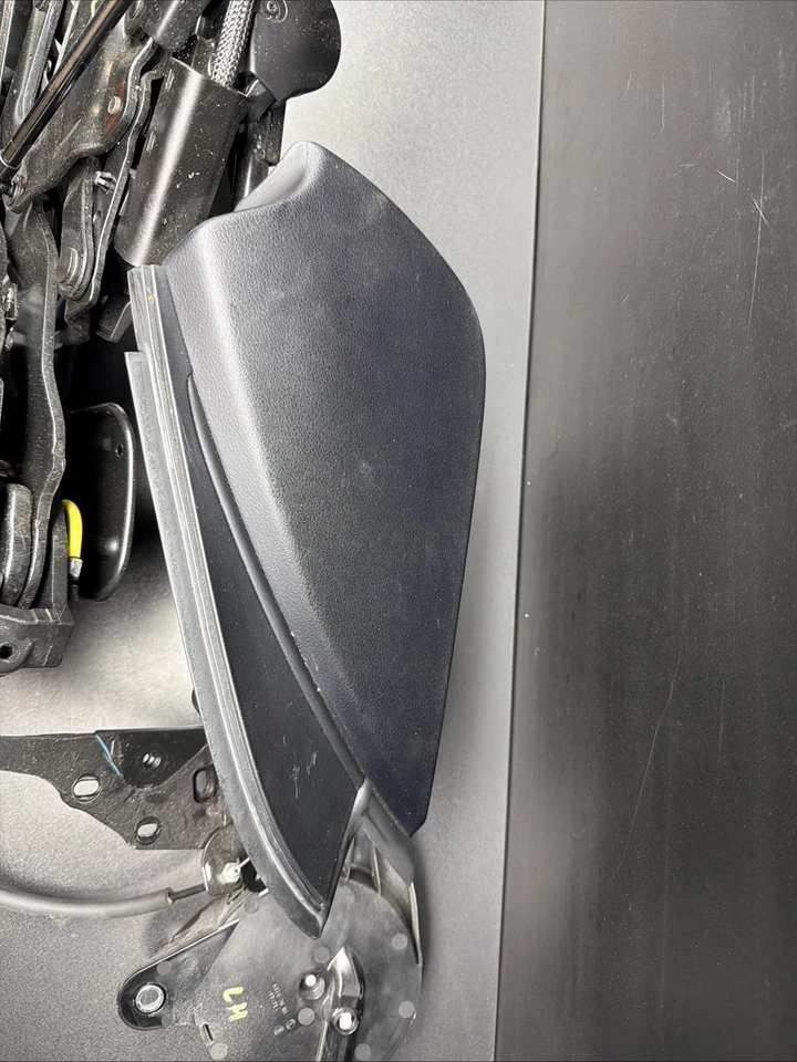 2010-2015 Lexus IS250c IS350c Convertible Trunk Hinge Flap Rear Left Side Roof - Image 3 of 4