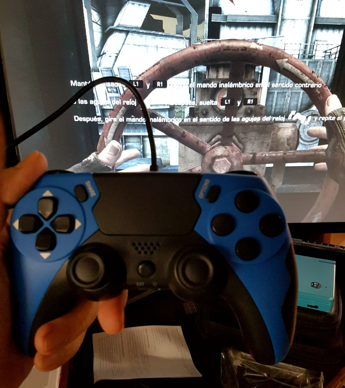 Manette PS4 compatible PC et PS3 coloris bleu avec double vibration - 3