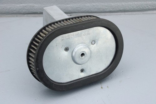 2011 Harley Electra Glide CVO Air Cleaner Intake & Cover Assembly VENTILATOR - Picture 8 of 16