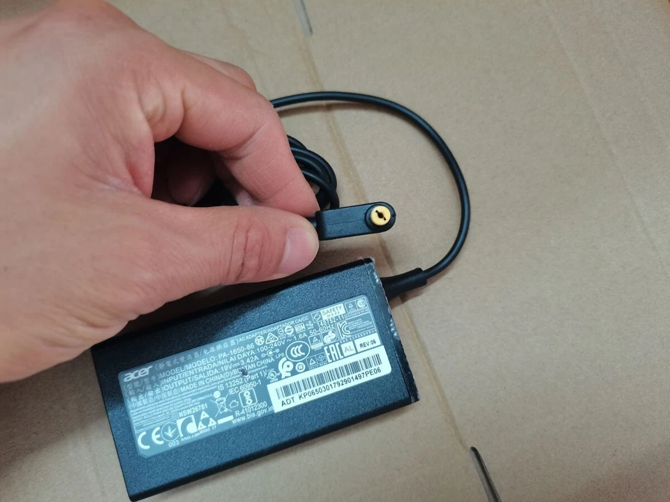 For ACER Aspire C27-1800 C27-1700 D21W2 PA-1650-86 19V 3.42A AC Adapter Original - Image 2 of 4