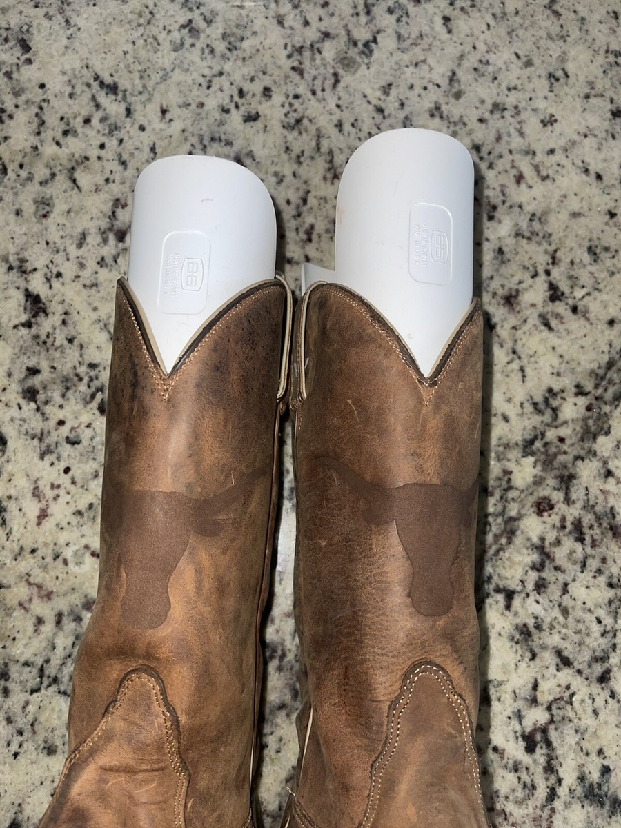 Comment bien porter la jupe longue avec des bottes montantes