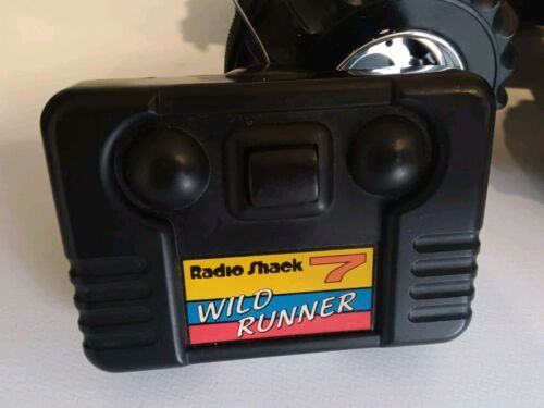 1991 Radio Shack Wild Runner RC Car With Remote For parts Or Repair - Picture 4 of 4