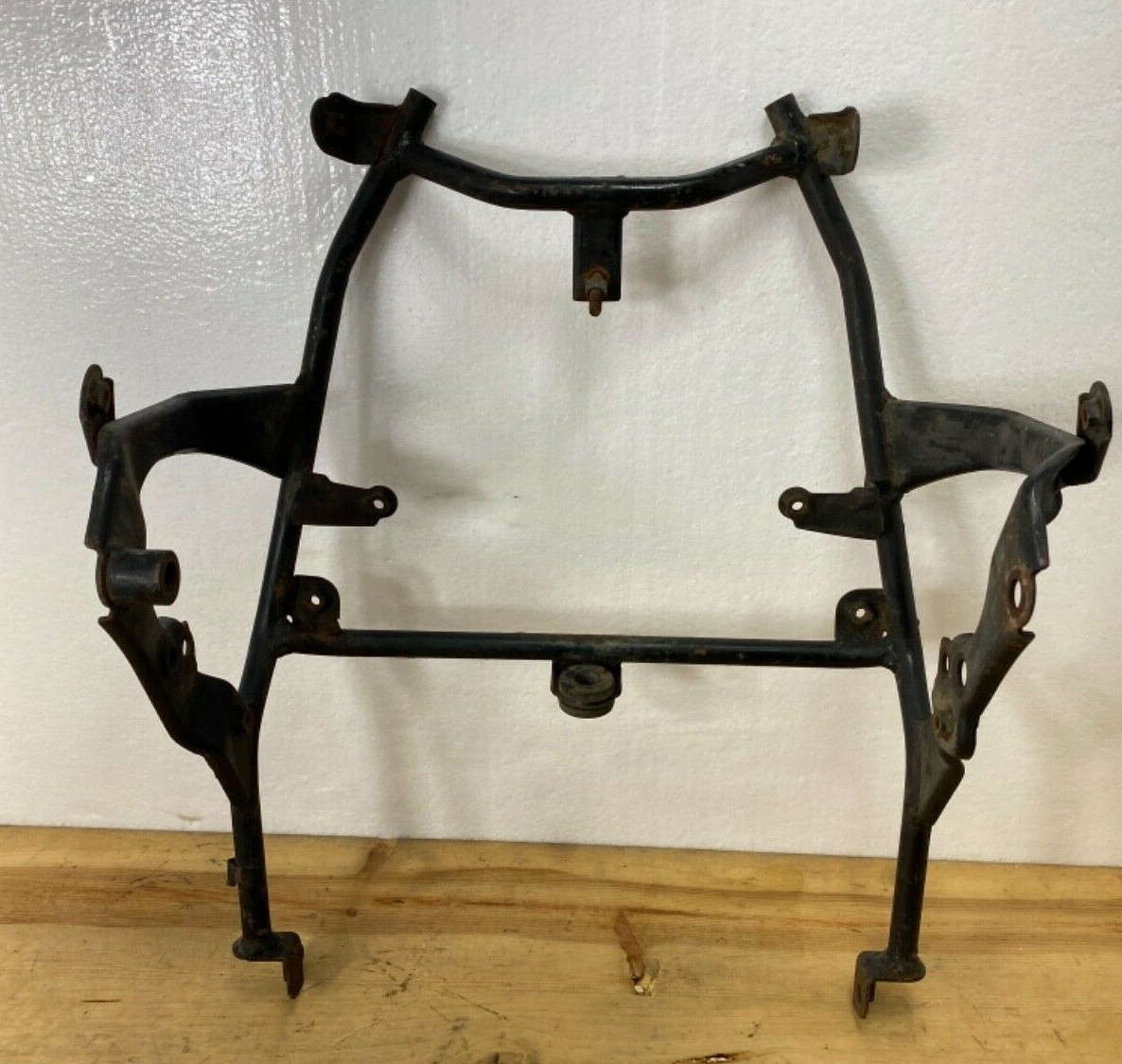 鈴木 1984-1986 Kawasaki Ninja 900 Lower Cowling Body Bracket 11043-1452