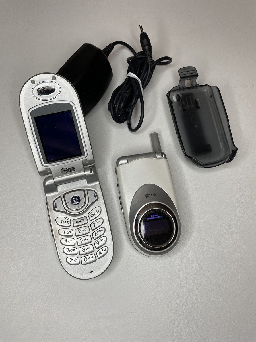 LG Flip Phone Cell Set Of 2 With Charging Adaptor Belt Clip 3G